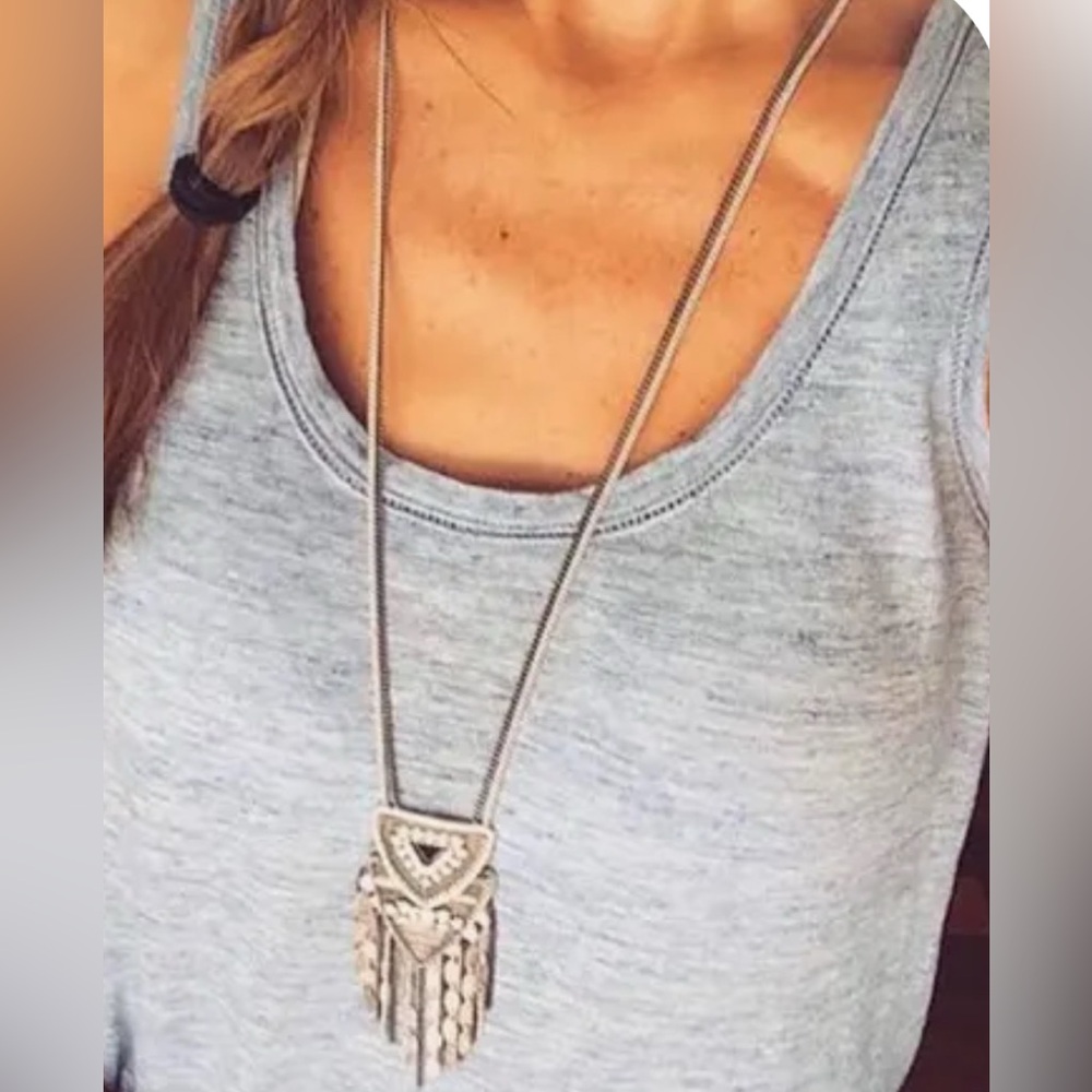 STELLA & DOT CHIARA NECKLACE